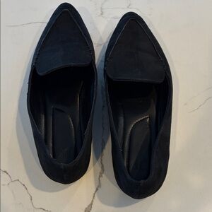 JustFab Women's Elegant Black Flats